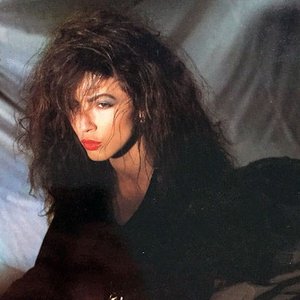 Gina X Performance image