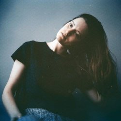Annie Hart - Everything Pale Blue (2021) [EP]