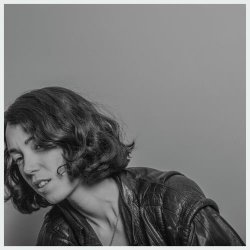 Kelly Lee Owens - Kelly Lee Owens (Extended Version) (2017)