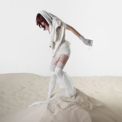 Paradox Obscur - Switch To Love (2025) [Single]