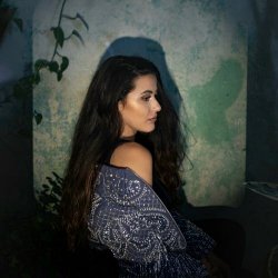 Red Emprez - Stripped (2019) [Single]