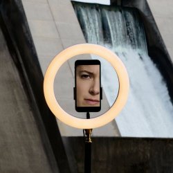 Odd Beholder - Internet Famous (2026) [Single]