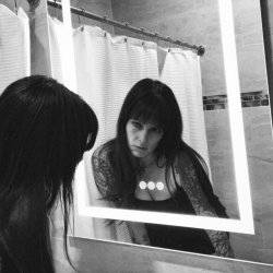 Chainlacing - Girl, So Confusing (2025) [Single]